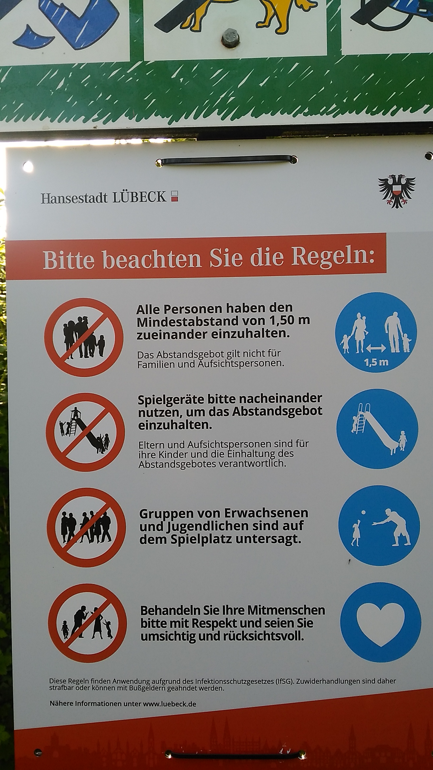 Aktuelle Regeln auf der Grünfläche zwischen Eckner- und Dornierstraße